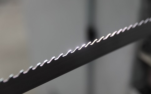 金华双金属带锯条产生切削噪音的原因具体有哪些？